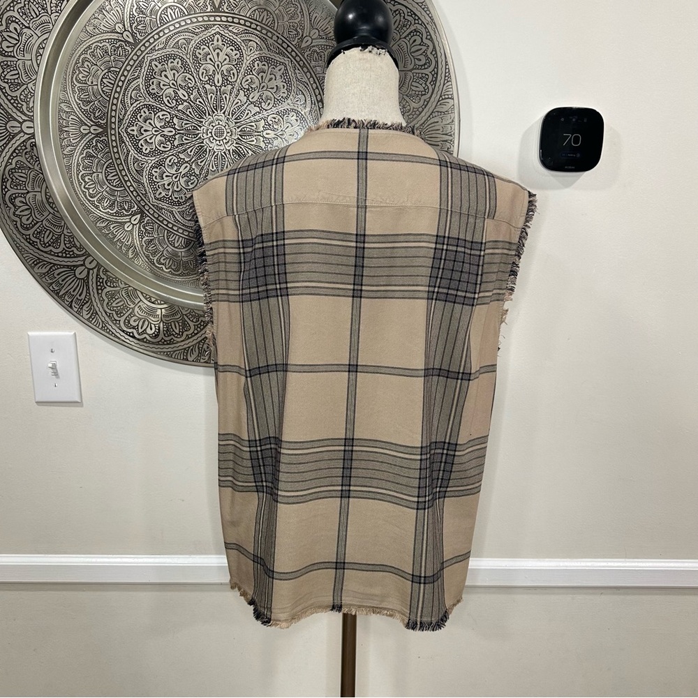Raquel Allegra sleeveless plaid top with fringe trim - Size 2 / M - Picture 7 of 10